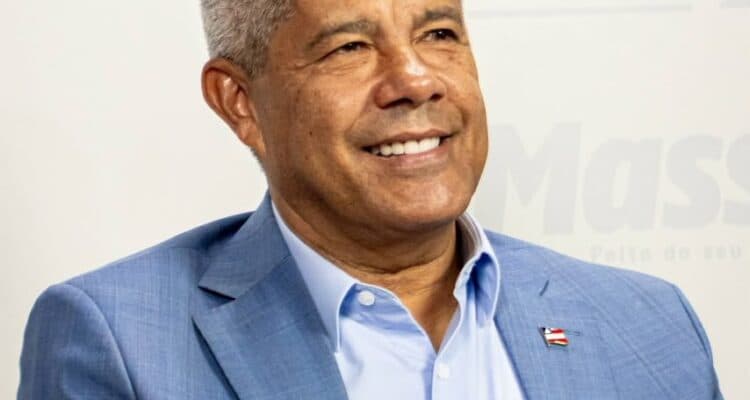 Jerônimo Rodrigues anuncia troca de secretários até dezembro na Bahia