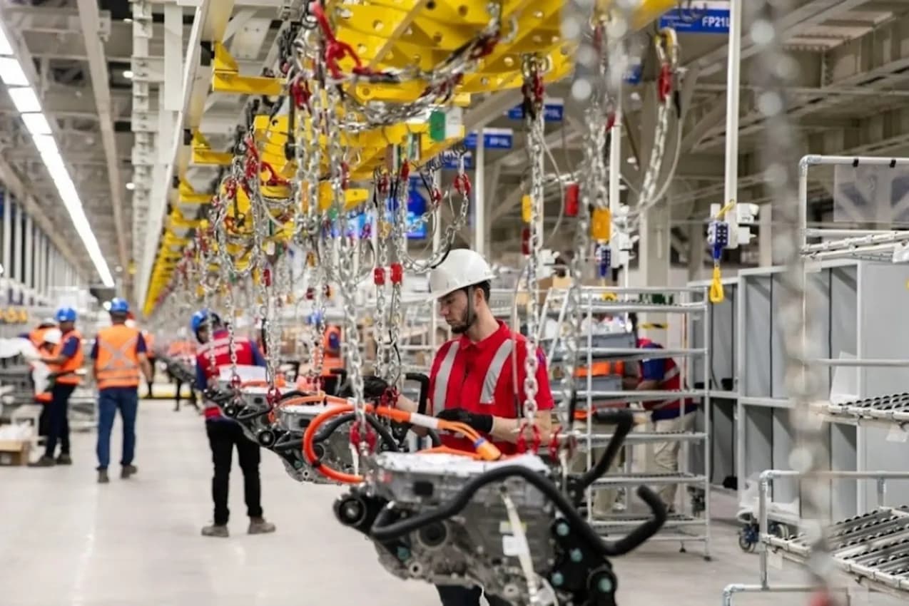 BYD oferece 48 vagas em Camaçari com benefícios e cargos variados