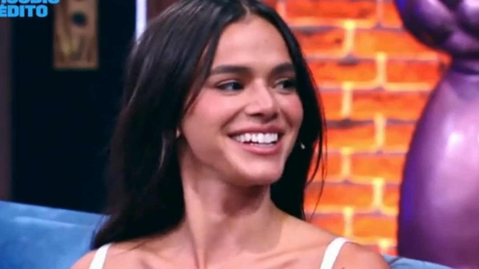 Bruna Marquezine provoca debate sobre fertilidade feminina e planejamento reprodutivo