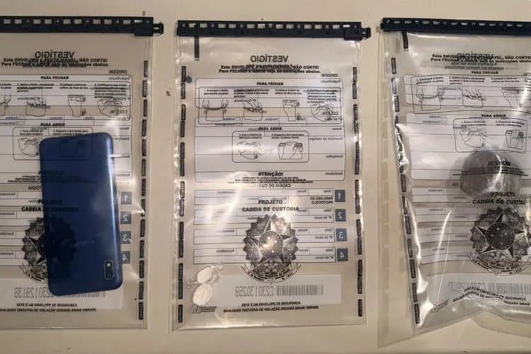 Suspeito é detido ao descartar drogas durante abordagem policial em Lapa