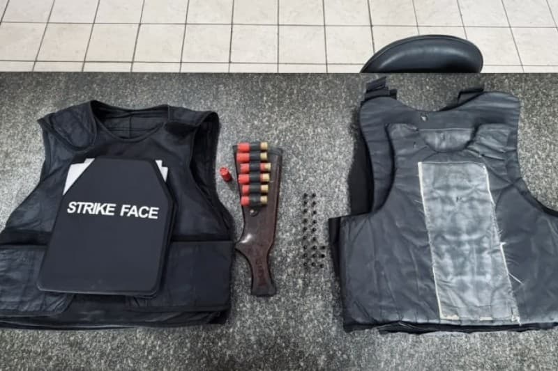 Polícia apreende coletes balísticos e munições em Montinho, Itabela