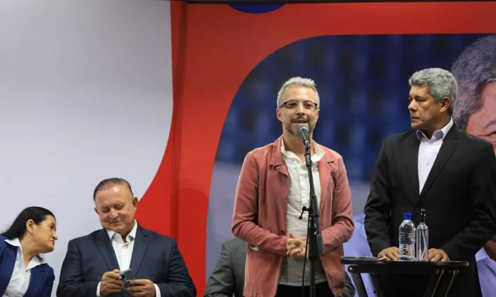 Bruno Monteiro deixa Secretaria de Cultura da Bahia; Nadjane Soares assume