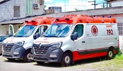 Camaçari recebe duas novas ambulâncias do SAMU para reforçar atendimento
