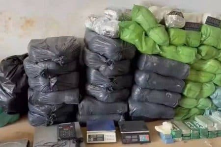 Operação prende 10 suspeitos e apreende cerca de uma tonelada de drogas na Bahia