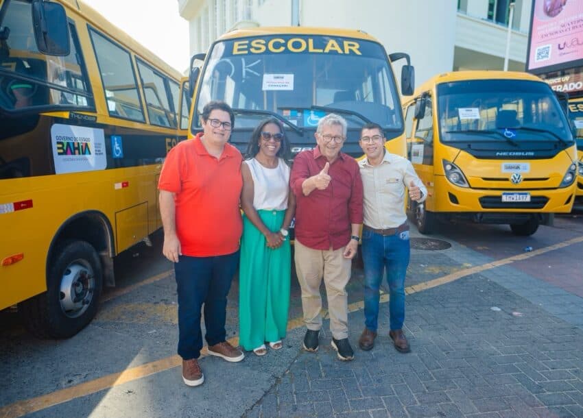Camaçari recebe novo ônibus escolar para melhorar transporte na zona rural