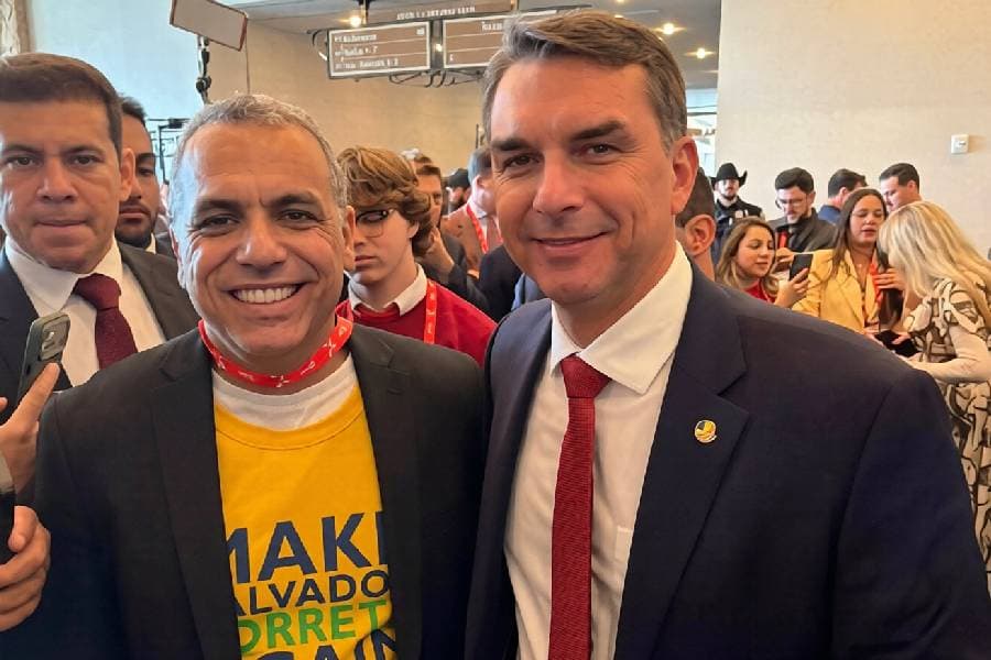 Vereador de Salvador denuncia ameaças após homenagem a Flávio Bolsonaro