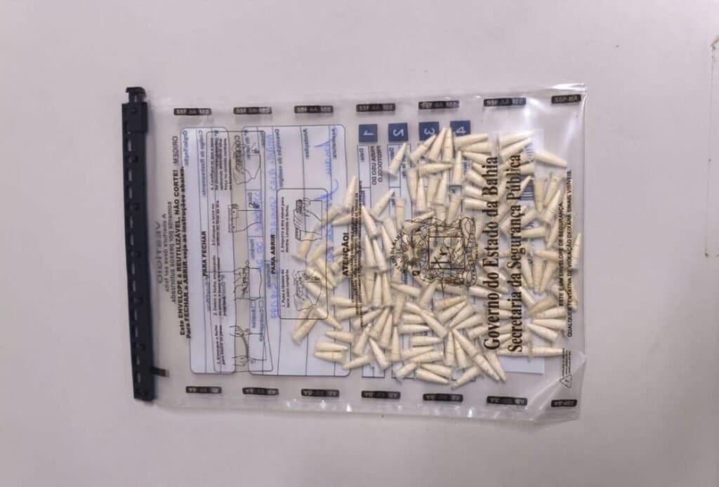 Homem é preso com 137 pinos de cocaína em ação da Rondesp em Guanambi