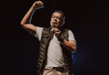 Renato Piaba no palco: 30 anos de carreira em show imperdível em Camaçari!