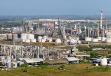 Oportunidade Imperdível: Empresa no Polo de Camaçari Abre Vagas – Envie Seu Currículo Já!