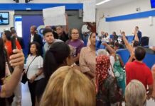 Professores tomam Câmara de Camaçari e sessão é suspensa!