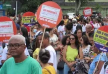 Professores de Camaçari iniciam paralisação por impasse salarial amanhã