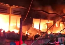 Incêndio em galpão de reciclagem gera grande mobilização em Camaçari