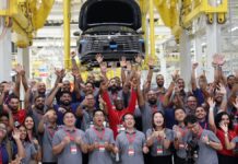 Megafábrica chinesa abre milhares de empregos no Brasil!