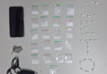 Suspeito se esconde em bar e é preso com drogas em Camaçari