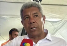 Jerônimo lança a pedra fundamental de fábrica chinesa em Camaçari