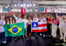 Bahia entrega três senadores de verdade, garante Jerônimo a Lula