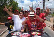 Caetano e a carreata de Lula: Camaçari nas ruas em grande estilo!